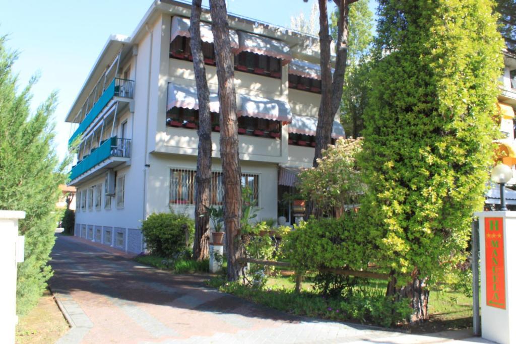 Hotel Manuela Cinquale Exterior photo
